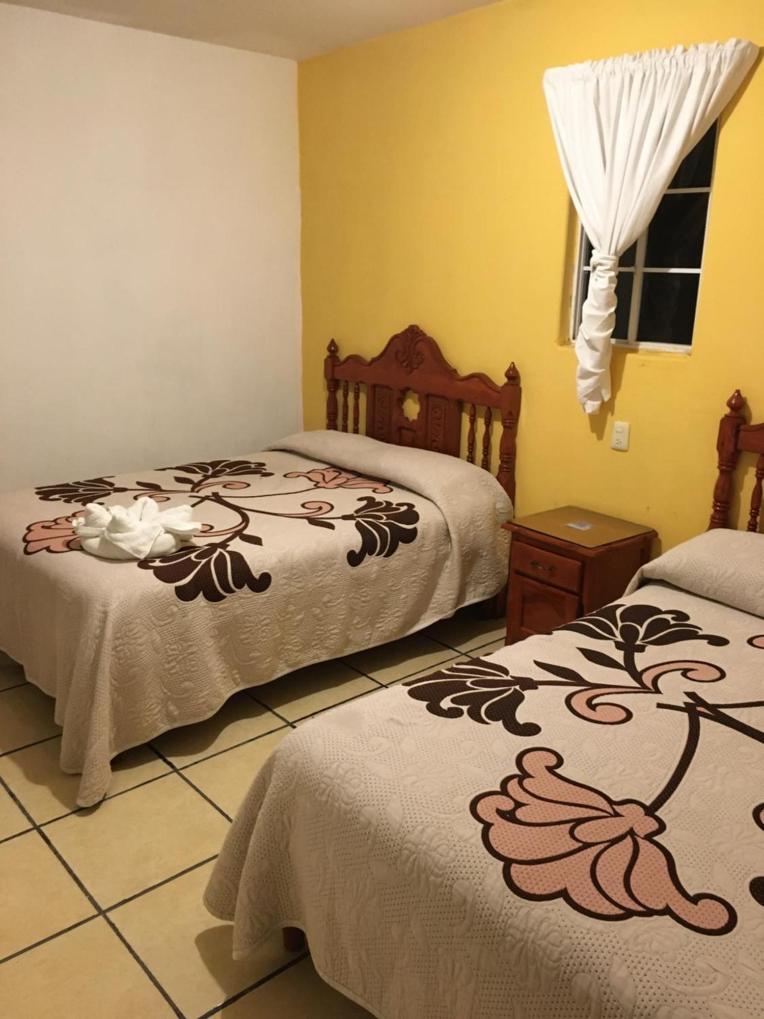 Hotel Posada Camelinas Pátzcuaro Dış mekan fotoğraf