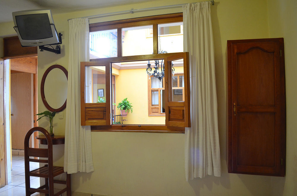 Hotel Posada Camelinas Pátzcuaro Dış mekan fotoğraf