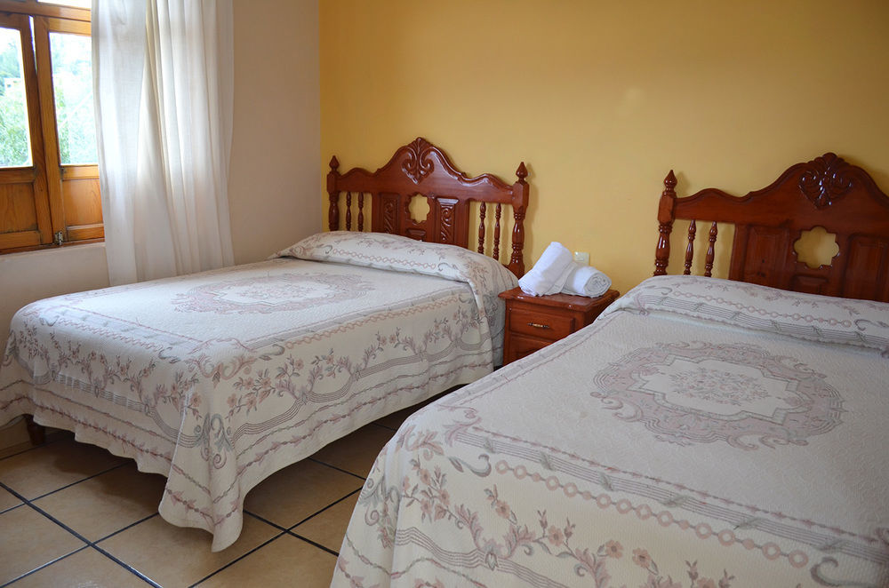 Hotel Posada Camelinas Pátzcuaro Dış mekan fotoğraf
