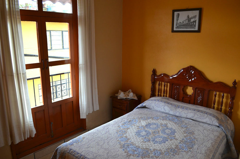 Hotel Posada Camelinas Pátzcuaro Dış mekan fotoğraf